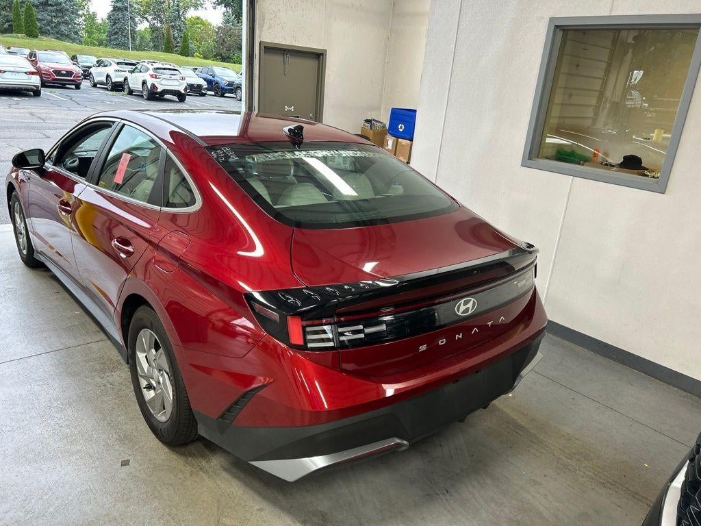 2025 Hyundai SONATA SE