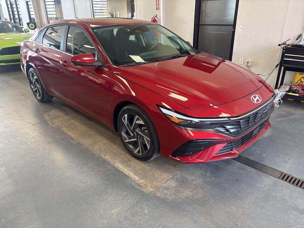 2024 Hyundai ELANTRA SEL