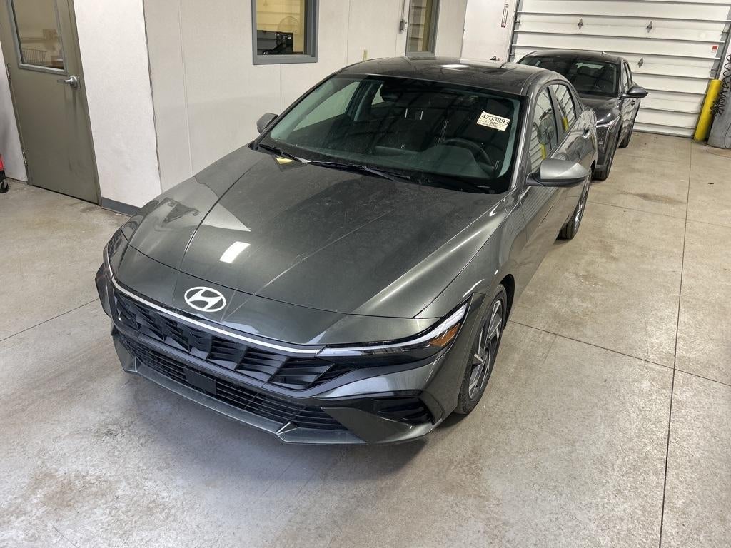 2025 Hyundai ELANTRA SEL Convenience