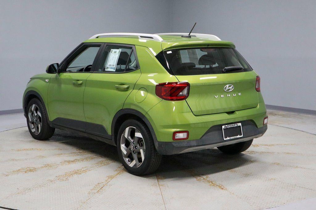 2024 Hyundai VENUE SEL