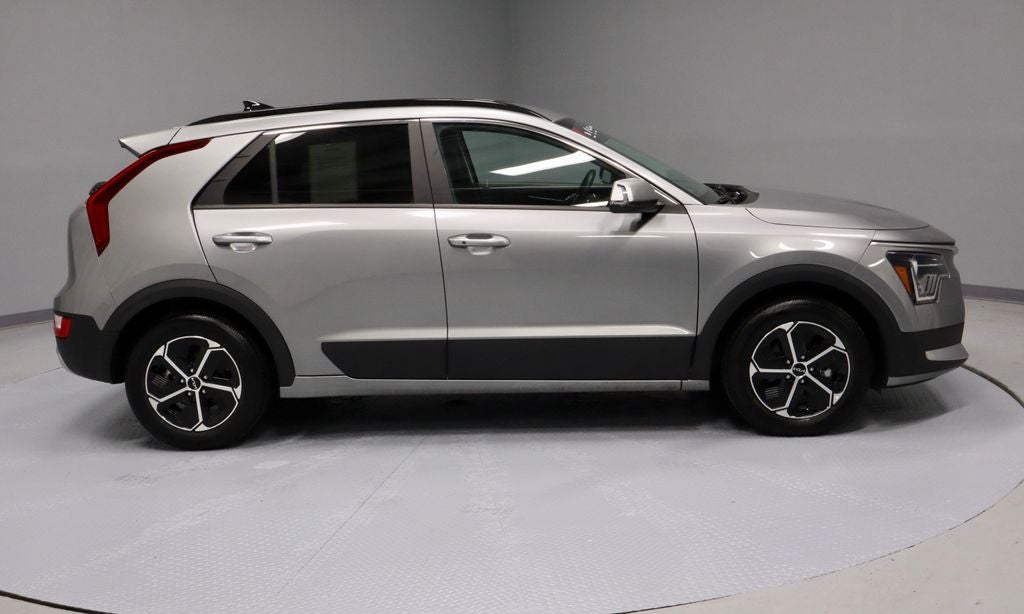 2023 Kia Niro EX
