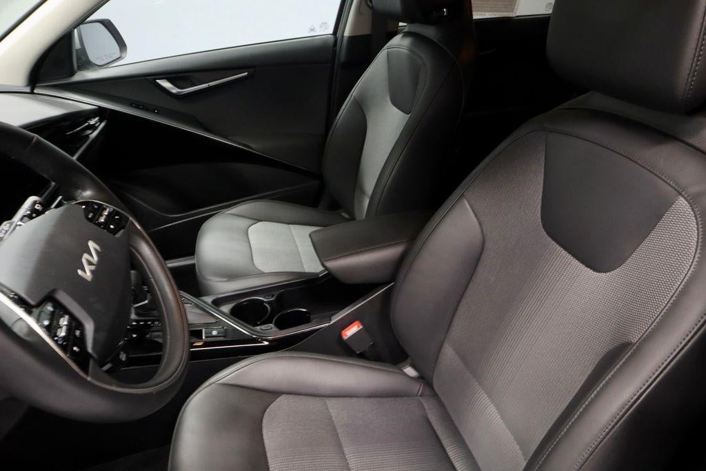 2023 Kia Niro EX