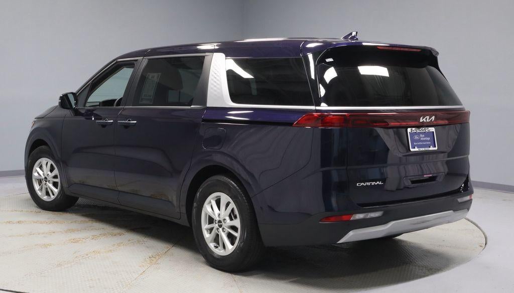 2024 Kia Carnival LX Seat Package