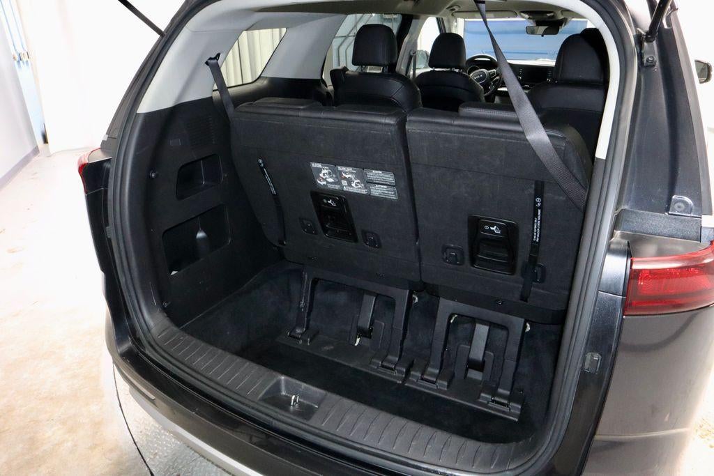 2024 Kia Carnival LX Seat Package
