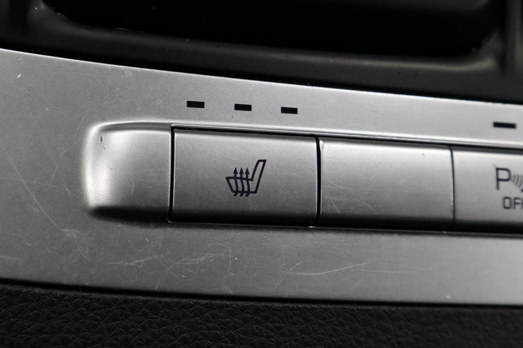 2024 Kia Carnival LX Seat Package