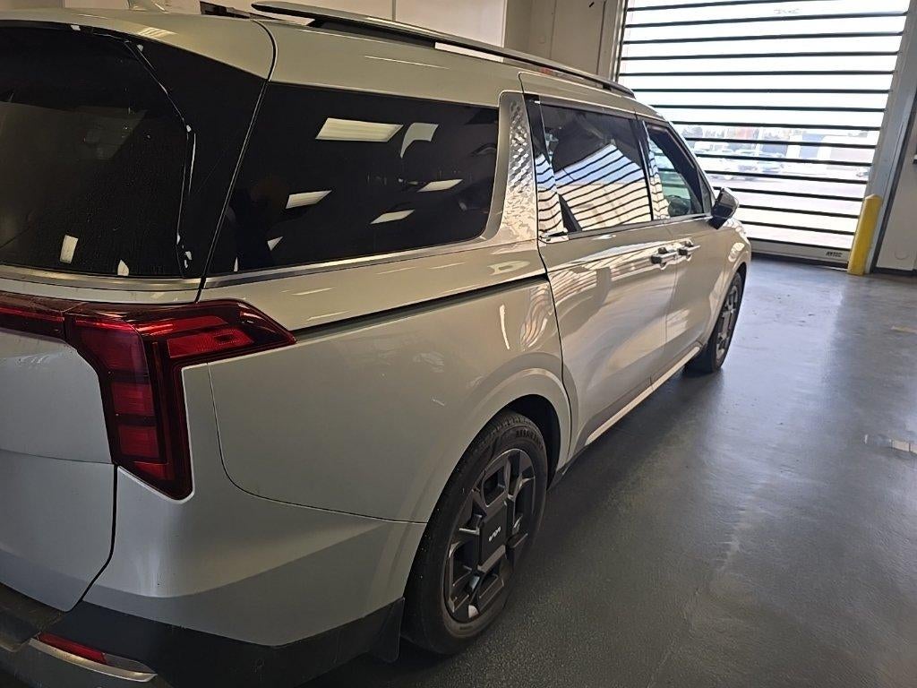 2025 Kia Carnival SX