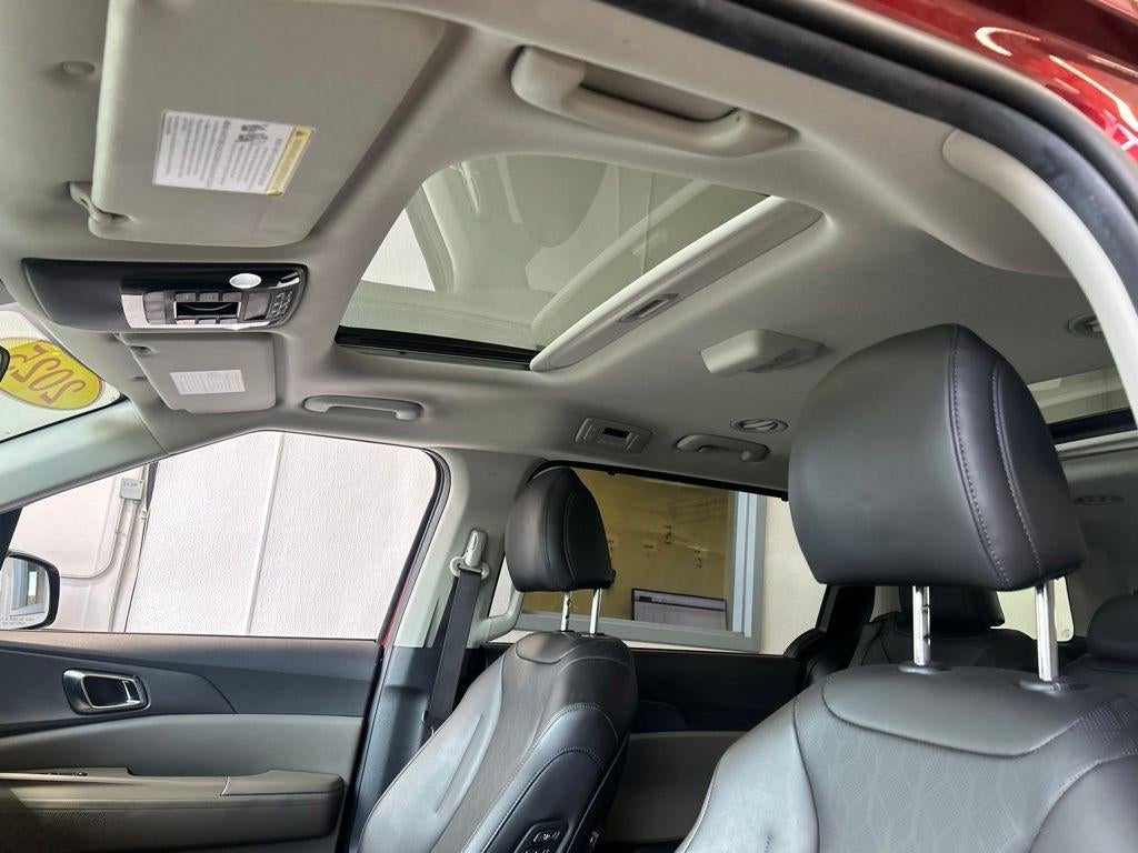 2025 Kia Carnival SX
