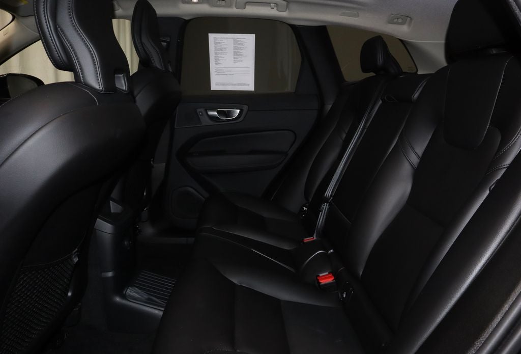 2024 Volvo XC60 Recharge Plug-In Hybrid T8 Plus Dark Theme