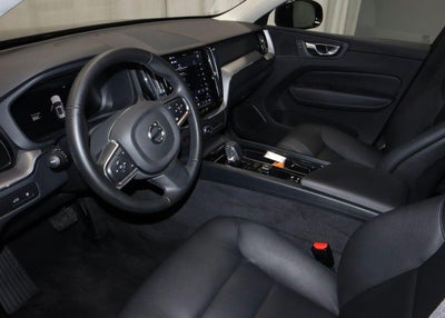 2024 Volvo XC60 Recharge Plug-In Hybrid T8 Plus Dark Theme