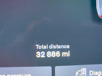 2024 Volvo XC60 B5 Ultimate Dark Theme