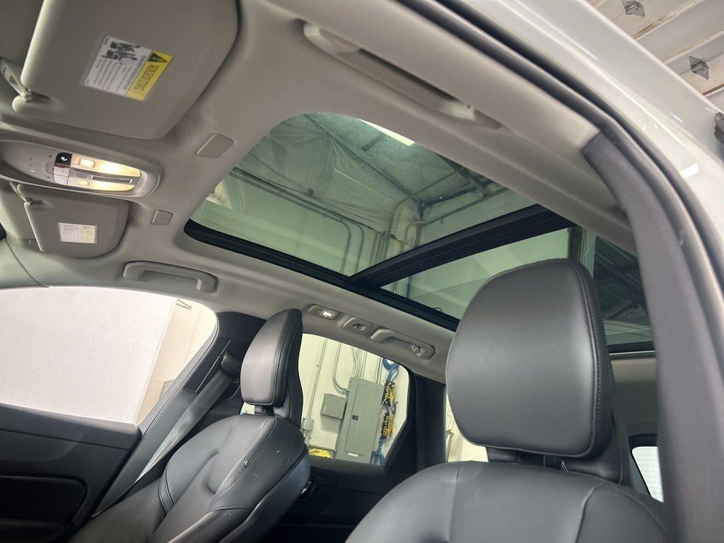 2023 Volvo XC60 B5 Core
