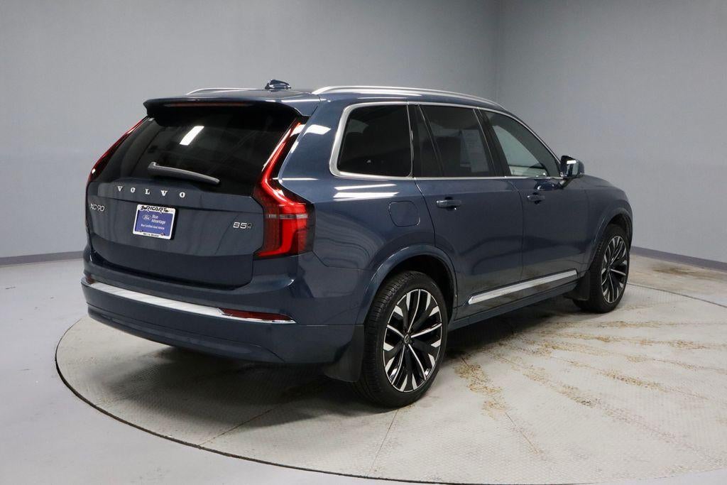 2025 Volvo XC90 B5 Plus