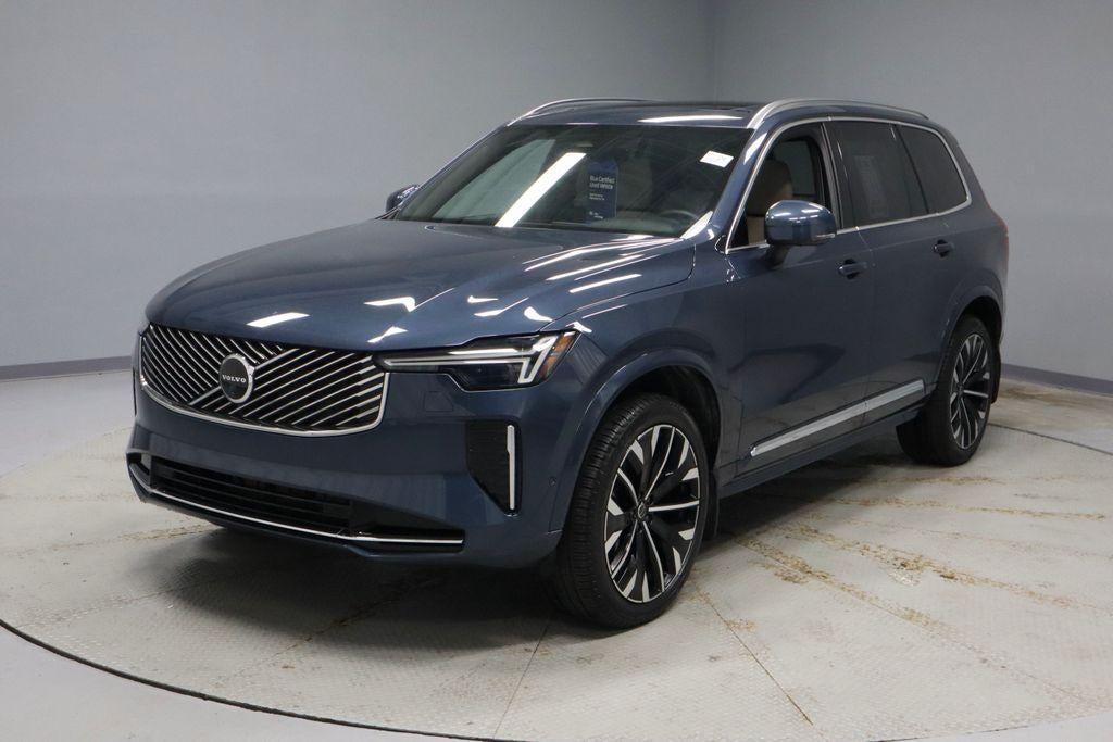 2025 Volvo XC90 B5 Plus